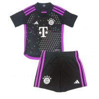 Camisa de Futebol Bayern Munich Dayot Upamecano #2 Equipamento Secundário Infantil 2023-24 Manga Curta (+ Calças curtas)